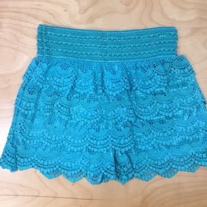 Ladies lace shorts
